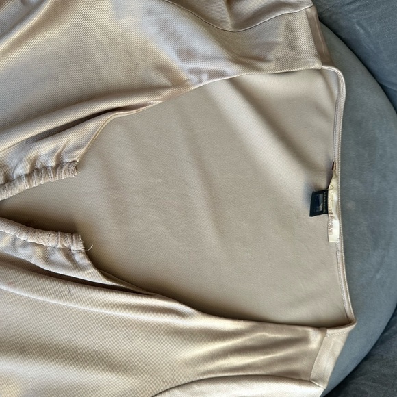 Top - Picture 5 of 6